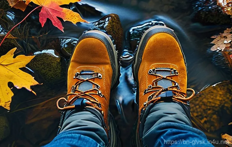 물놀이 전용 방수 양말 - **Confident Rainy Forest Hike:** An atmospheric scene depicting an individual (adult) confidently hi... 물놀이 전용 방수 양말 - **Confident Rainy Forest Hike:** An atmospheric scene depicting an individual (adult) confidently hi...